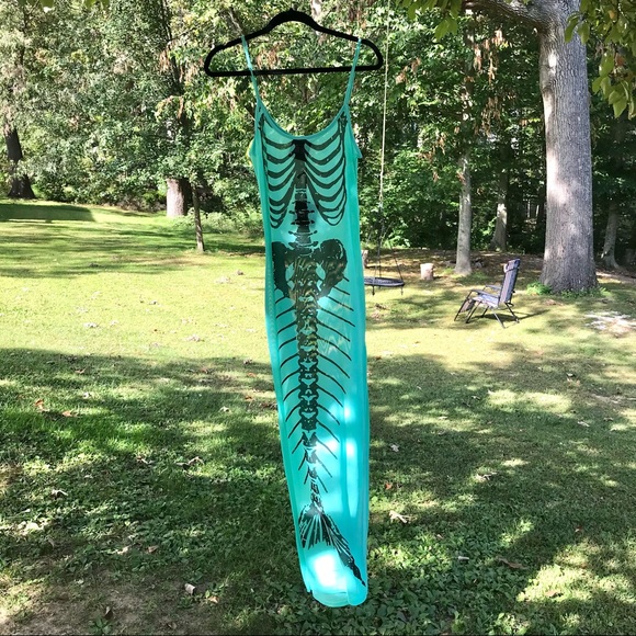 Fun Fierce Fashion Ideas & Divider For Edgy Style - Please Share - Picture 12 of 16